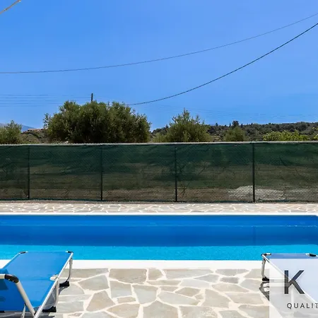 Family With Private Pool! Near Megas Lakos Apartment Xi Beach