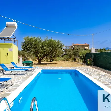 Family With Private Pool! Near Megas Lakos Apartamento